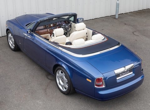 Rolls-Royce Phantom Drophead Coupe 11