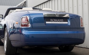 Rolls-Royce Phantom Drophead Coupe 28