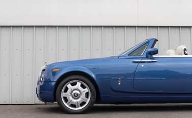 Rolls-Royce Phantom Drophead Coupe 29