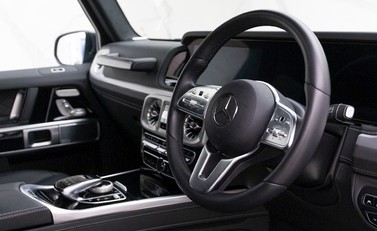 Mercedes-Benz G Series AMG Line Premium 9