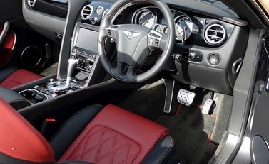 Bentley Continental GT GTC V8 S Mulliner 11
