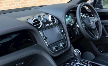 Bentley Bentayga V8 Diesel 17