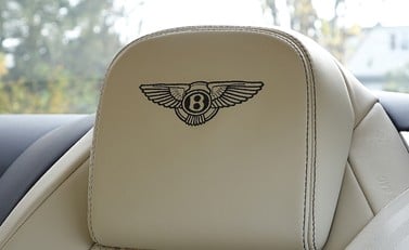 Bentley Continental GT V8 S Mulliner 23