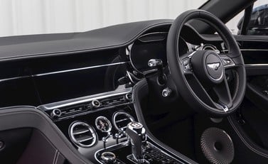Bentley Continental GT Convertible 17