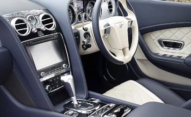 Bentley Continental GT V8 S Mulliner 21
