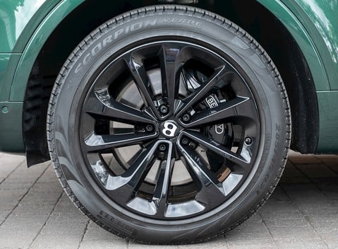 Bentley Bentayga W12 10
