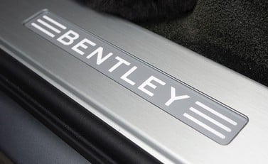 Bentley Bentayga First Edition 26