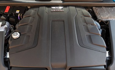 Bentley Bentayga V8 Diesel 27