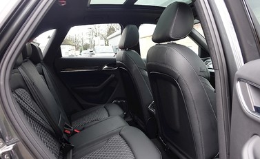 Audi RS Q3 15