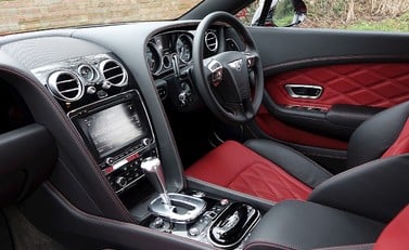 Bentley Continental GT V8 S Convertible Mulliner 18