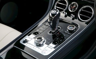 Bentley Continental GT Mulliner 21