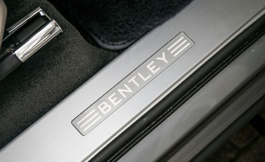 Bentley Bentayga W12 First Edition 31