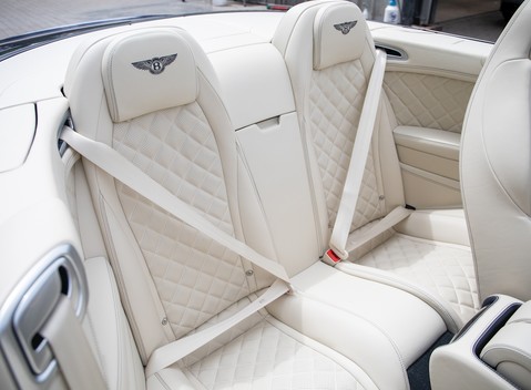 Bentley Continental GT V8 S Mulliner Convertible 15