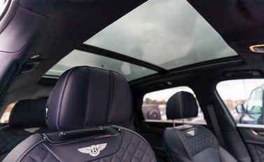 Bentley Bentayga Speed 14