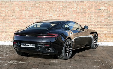 Aston Martin DB11 Launch Edition 7
