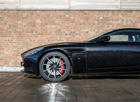 Aston Martin DB11 Launch Edition 20