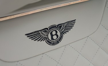 Bentley Bentayga 5