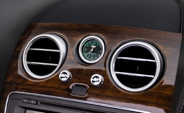 Bentley Continental GT V8 S Convertible Black Edition 18