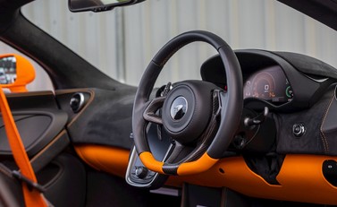 McLaren 570S Spider 12