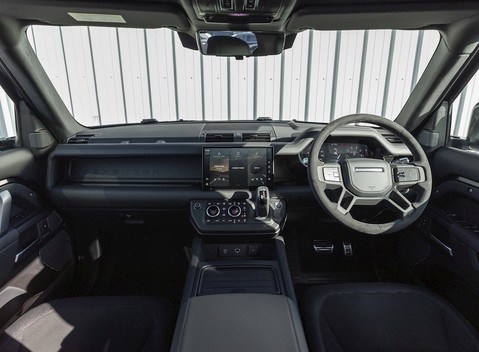 Land Rover Defender 110 V8 18