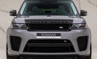 Land Rover Range Rover Sport 5.0 SVR 4