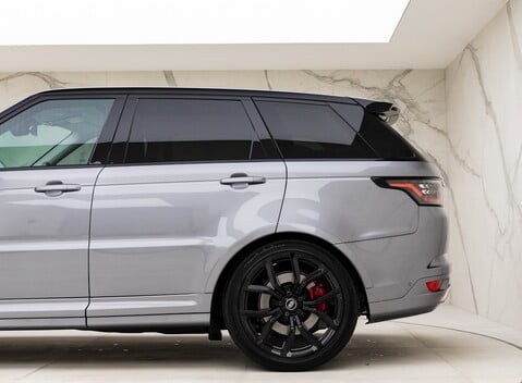 Land Rover Range Rover Sport 5.0 SVR 32