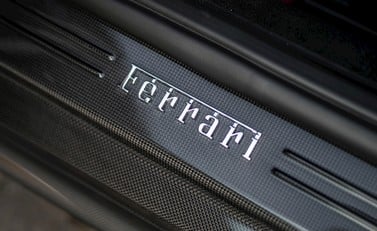 Ferrari 812 Superfast 23