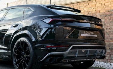 Lamborghini Urus 27