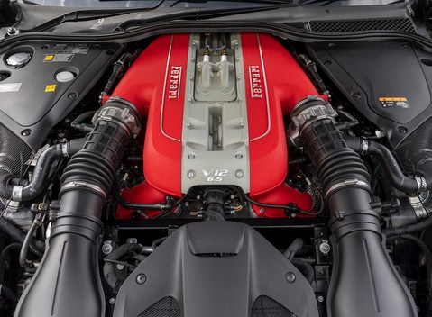 Ferrari 812 GTS 33
