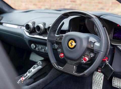 Ferrari F12 Berlinetta 11