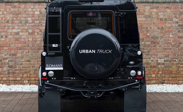 Land Rover Defender 90 Urban Truck 5