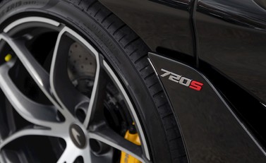 McLaren 720S Spider Performance 30
