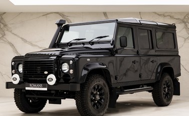 Land Rover Defender 110 XS 6