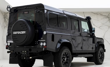 Land Rover Defender 110 XS 7