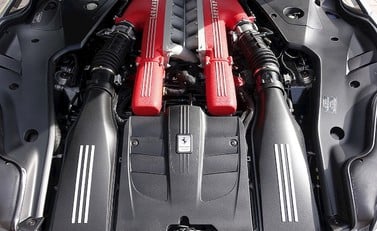 Ferrari F12 Berlinetta 19