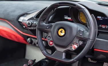 Ferrari 488 Pista 11
