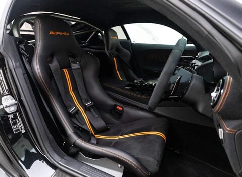 Mercedes-Benz Amg GT BLACK SERIES 6