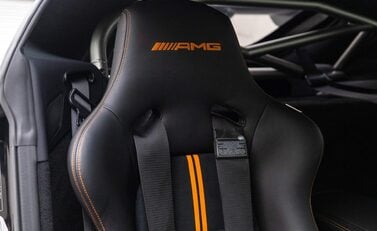 Mercedes-Benz Amg GT BLACK SERIES 7