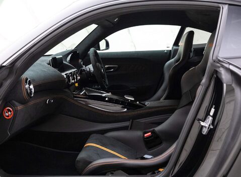 Mercedes-Benz Amg GT BLACK SERIES 8