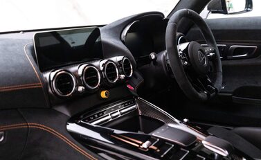 Mercedes-Benz Amg GT BLACK SERIES 9