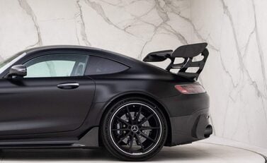 Mercedes-Benz Amg GT BLACK SERIES 33
