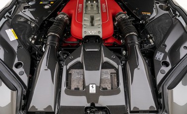 Ferrari 812 Superfast 31