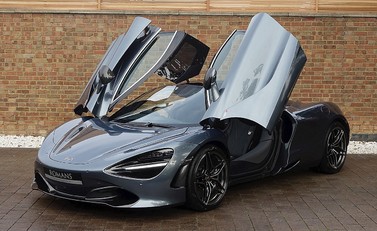 McLaren 720S Luxury 5