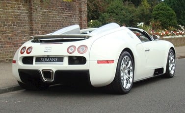 Bugatti Veyron 16.4 Grand Sport 5