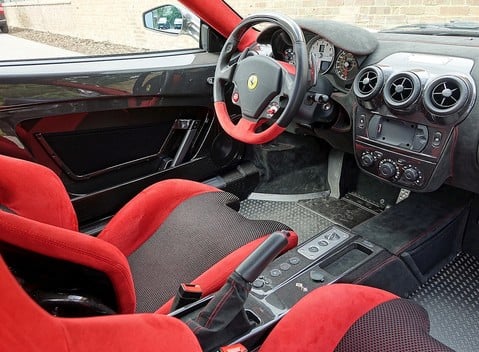 Ferrari 430 Scuderia Spider 16M 7