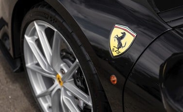 Ferrari 488 Pista 24