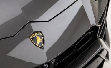 Lamborghini Urus 25