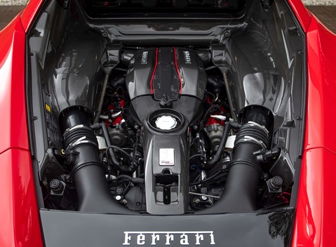 Ferrari 488 Pista 28