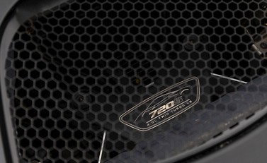 McLaren 720S Performance 30