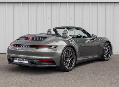 Porsche 911 (992) Carrera 4S Cabriolet 7